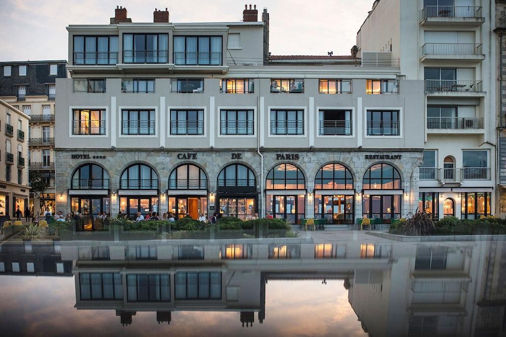 Le Cafe De Paris